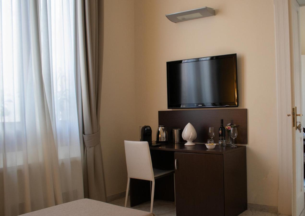 Apollo Suites Lecce Exteriör bild